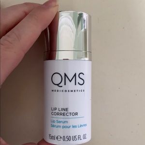 Q M S medicosmetics lip line corrector